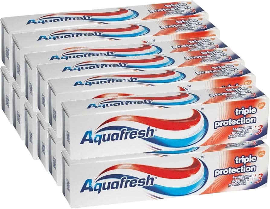 12 x Aquafresh Toothpaste Triple Protection 125Ml